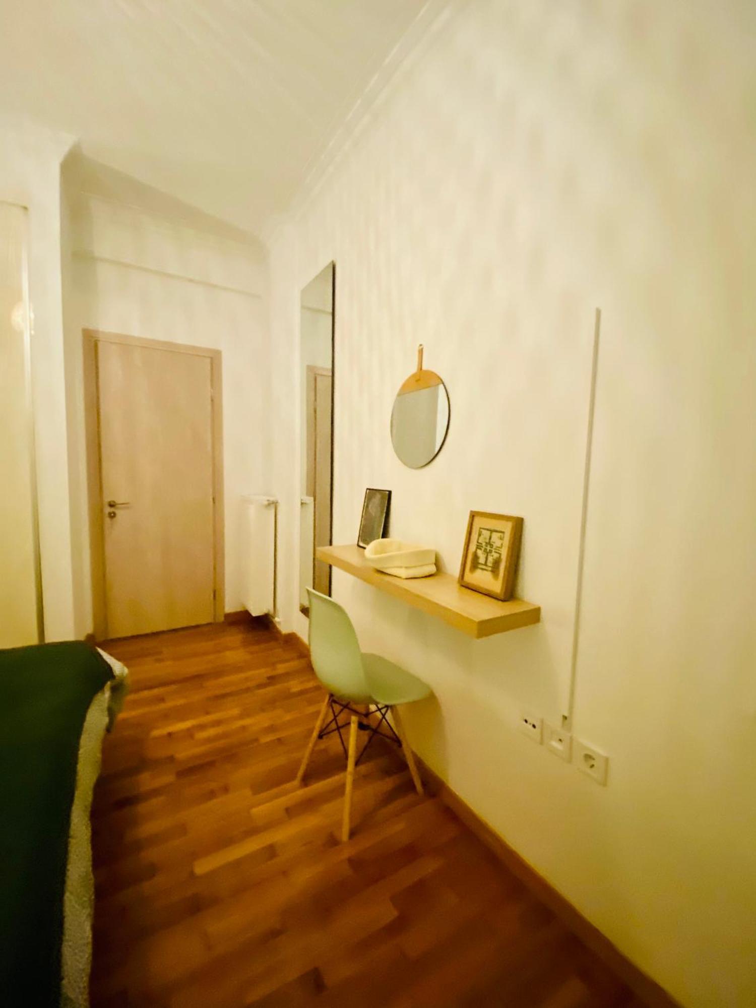Antinoros Inn, Stylish Apartment,3' To Metro Афіни Екстер'єр фото
