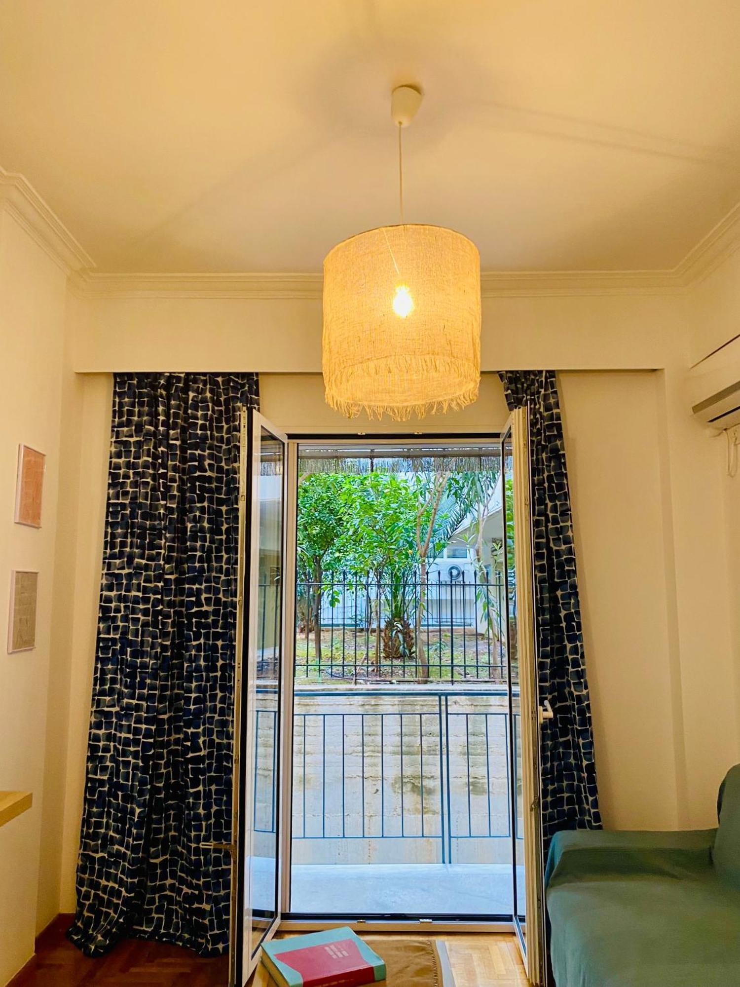 Antinoros Inn, Stylish Apartment,3' To Metro Афіни Екстер'єр фото